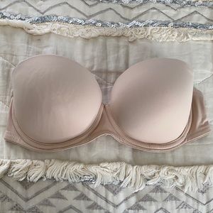 Victoria’s Secret Strapless Nude Bra 36C